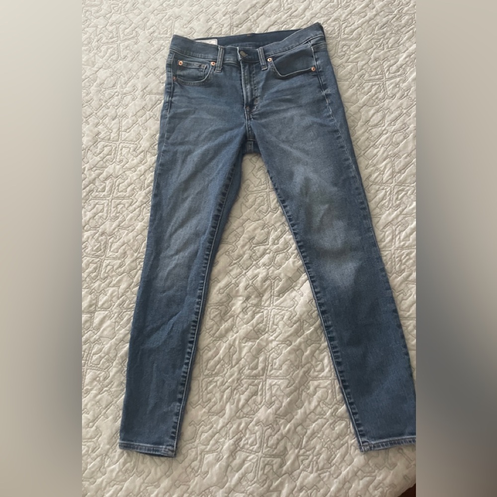 GAP jeans.